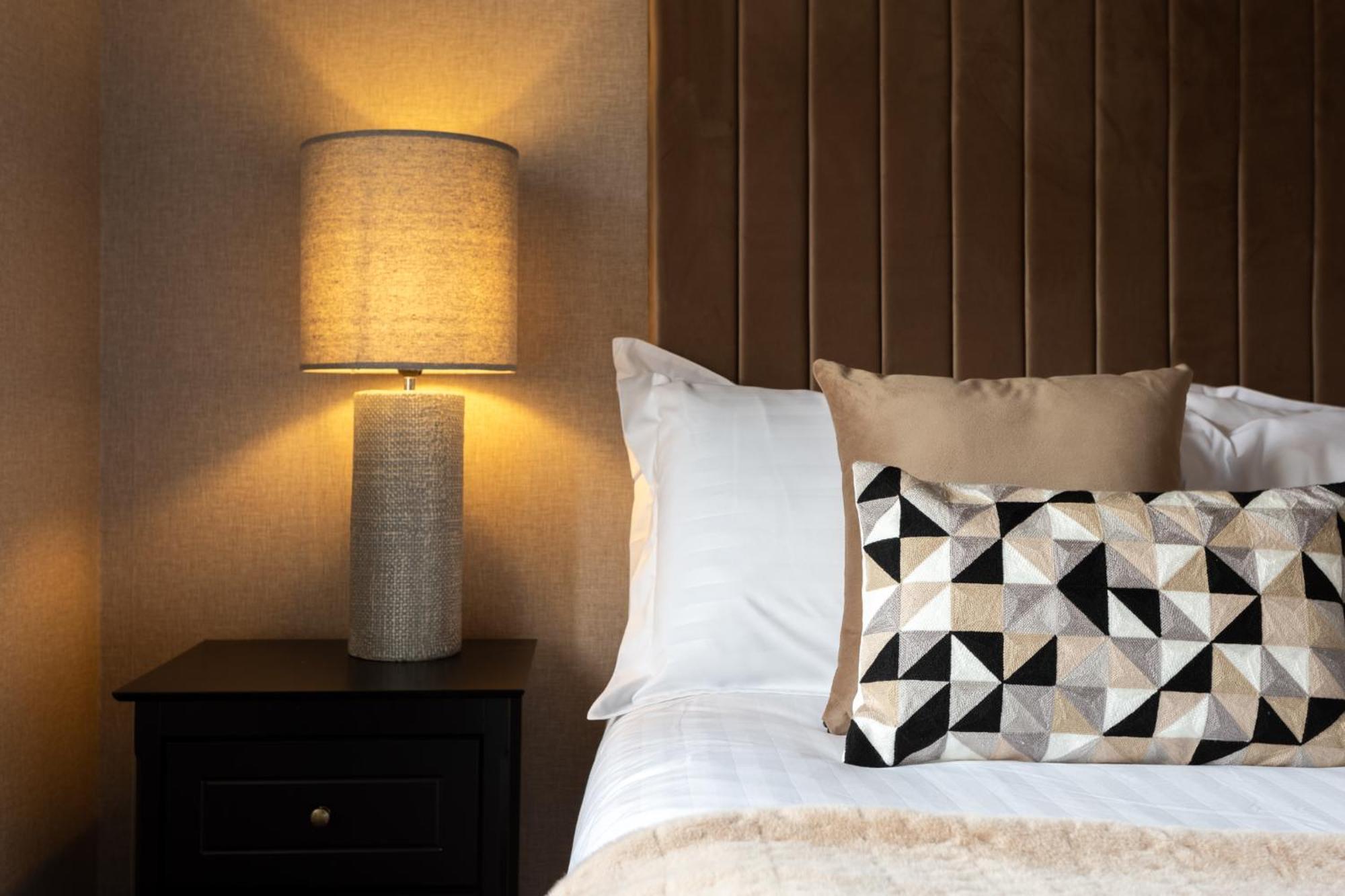 Crown Street Aparthotel ハリファックス エクステリア 写真