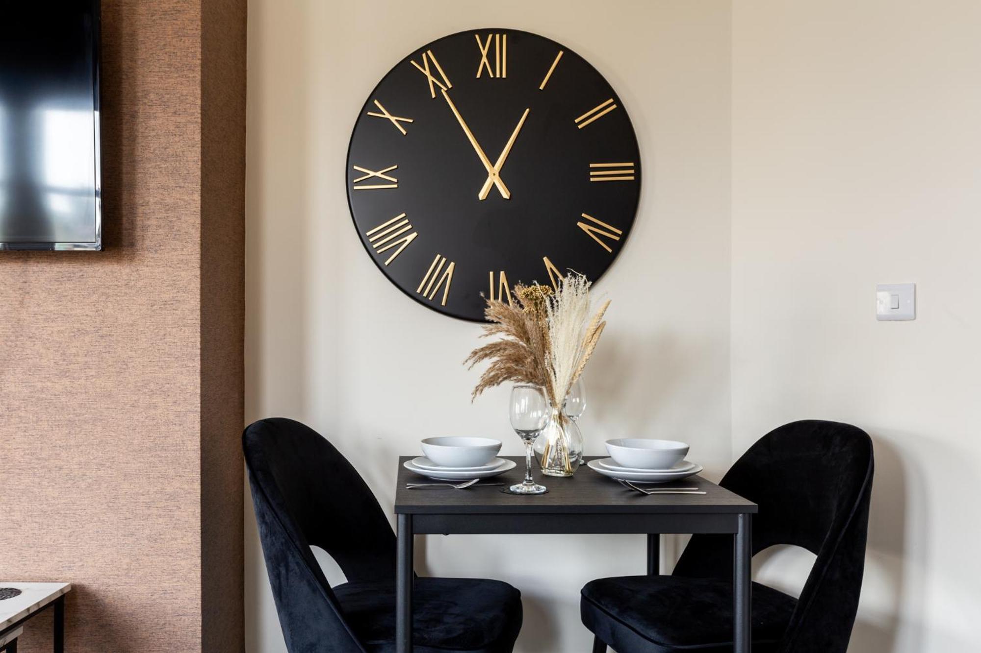 Crown Street Aparthotel ハリファックス エクステリア 写真