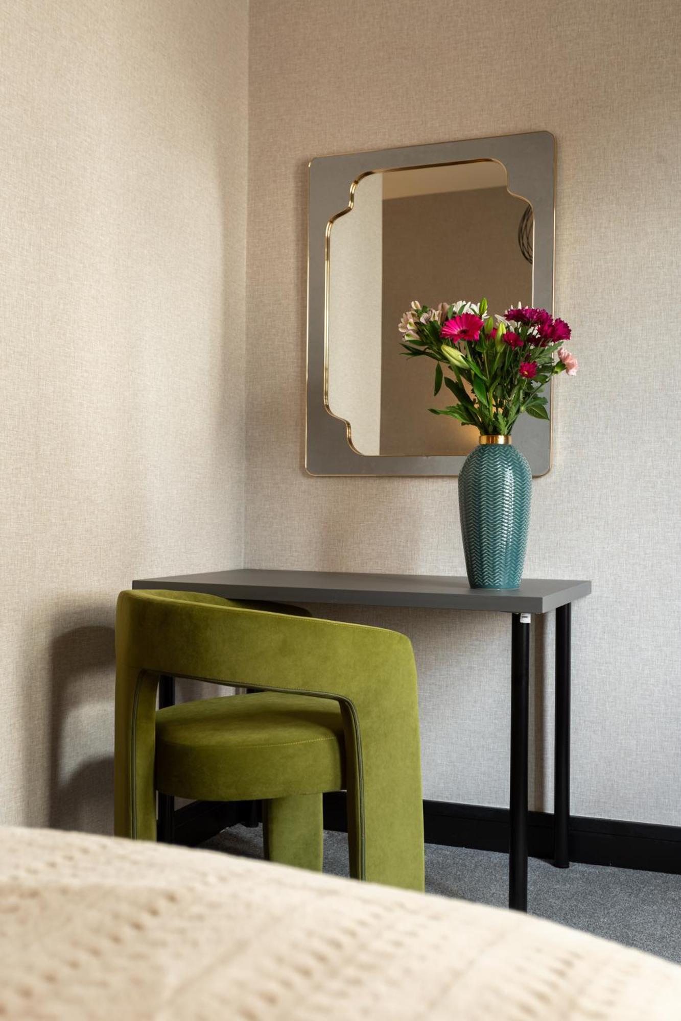 Crown Street Aparthotel ハリファックス エクステリア 写真